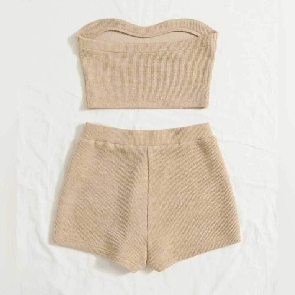 Ribbed Knit Tube Top + Biker Shorts - Picture 2 of 2